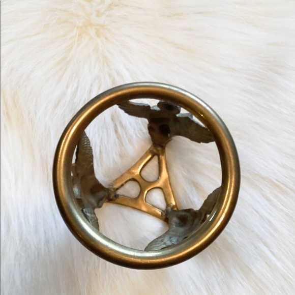 VINTAGE BRASS CANDLE HOLDER - Picture 4 of 8